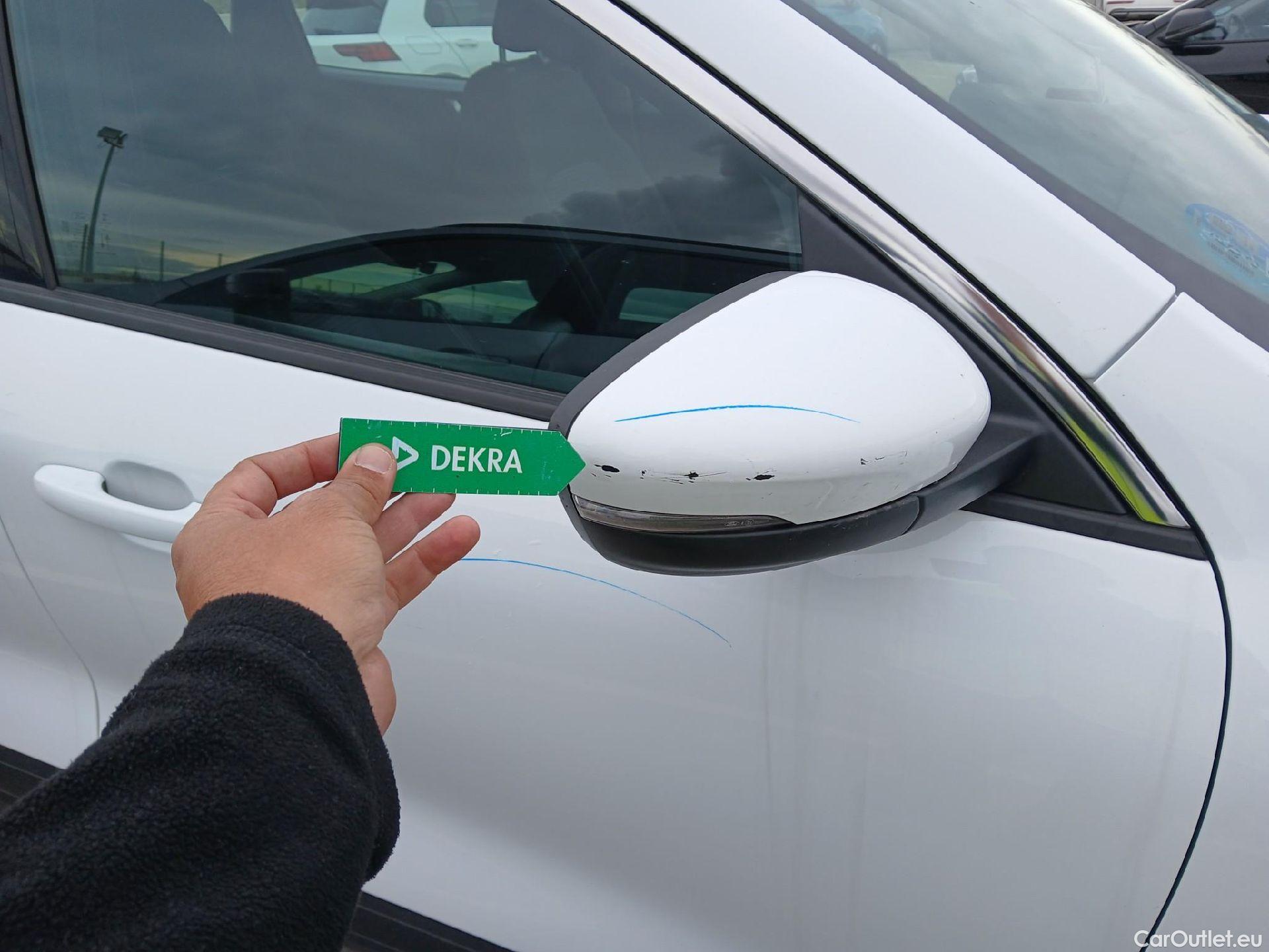  Ford  Kuga FORD  / 2019 / 5P / todoterreno Titanium 2.5 Duratec FHEV 140kW Auto #18