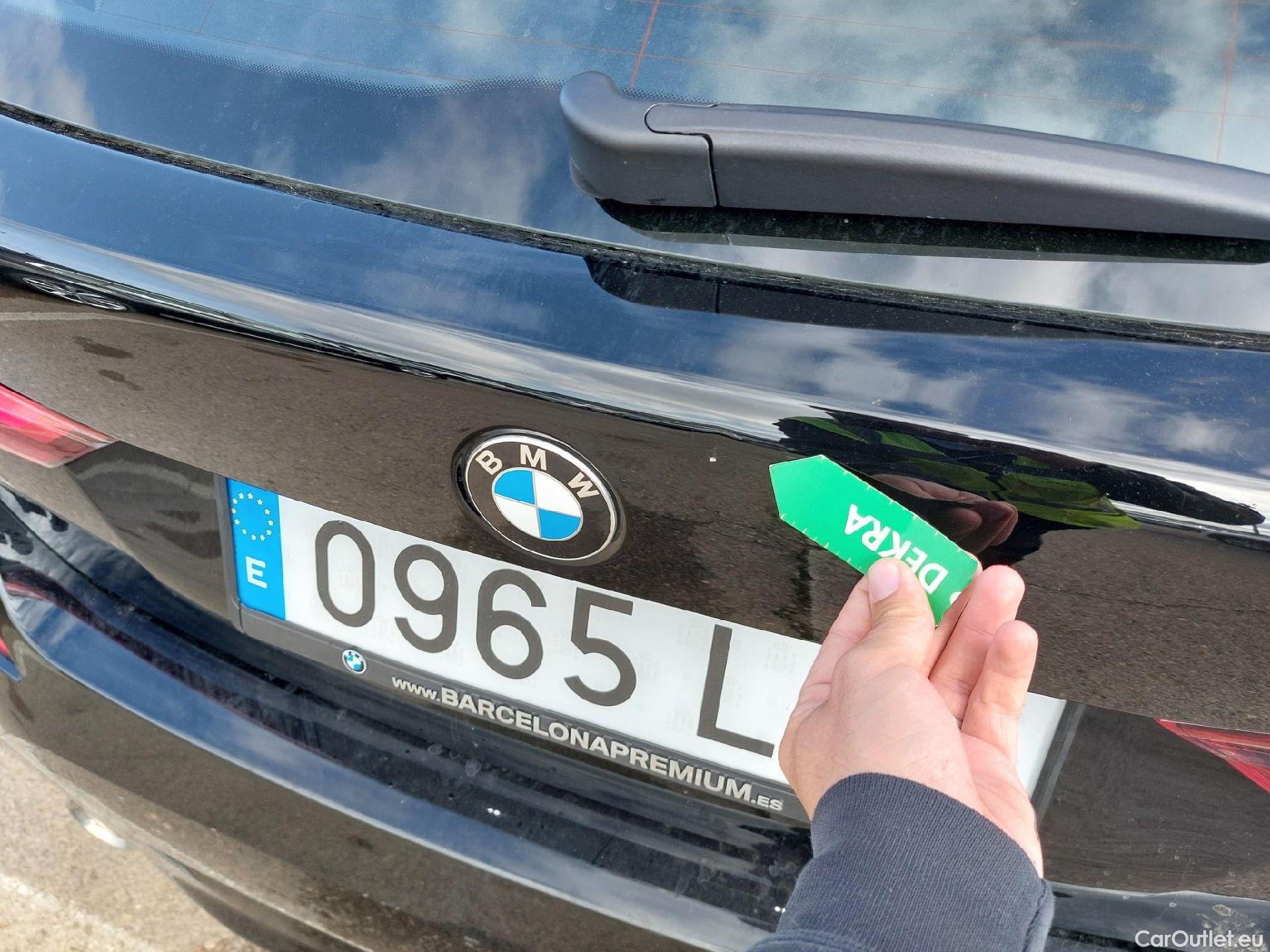  Bmw  Serie 1 BMW  / 2019 / 5P / berlina con portón 118i #26