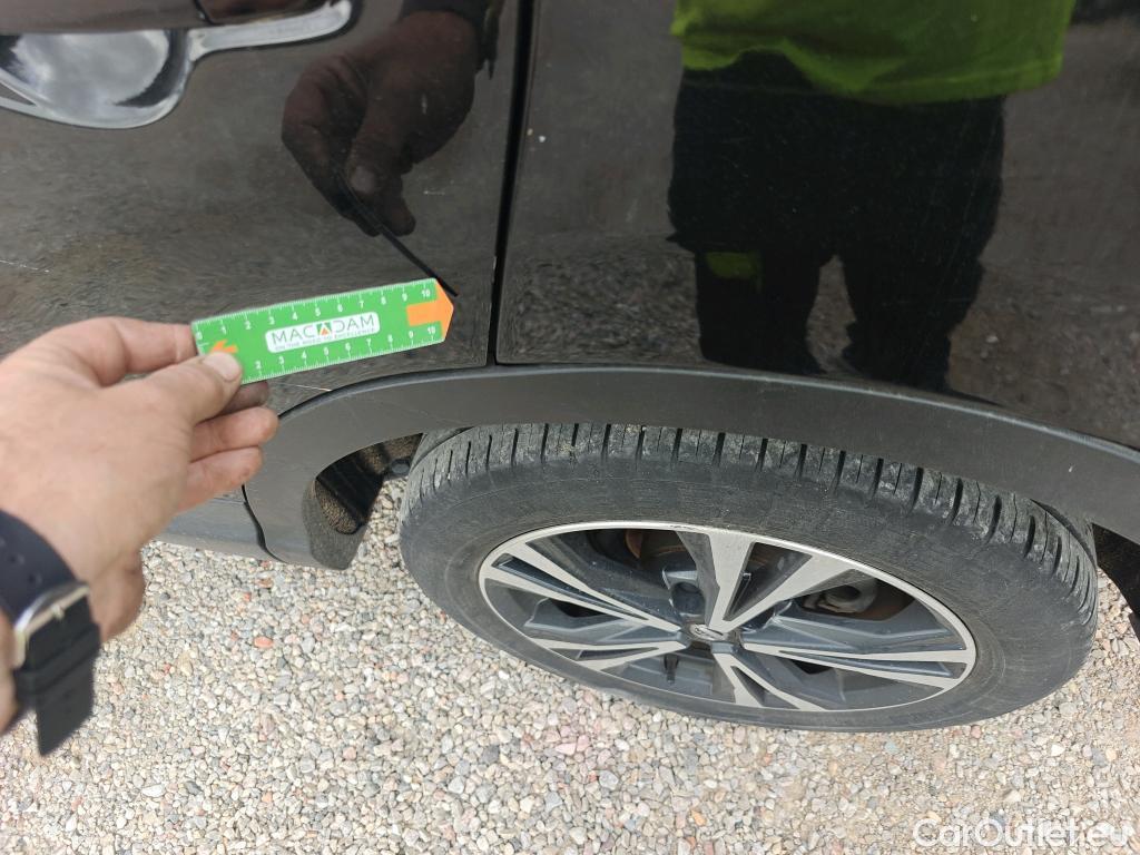  Nissan  Qashqai NISSAN  / 2017 / 5P / todoterreno DIG-T 117 kW (160 CV) E6D DCT N-CONNECTA #7