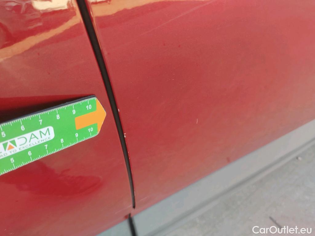  Opel   Grandland X OPEL / 2017 / 5P / todoterreno 1.2 Turbo Ultimate Auto #7