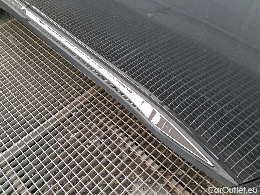  Peugeot  3008 PEUGEOT  Hybrid / 2020 / 5P / todoterreno 225 e-EAT8 Allure #13