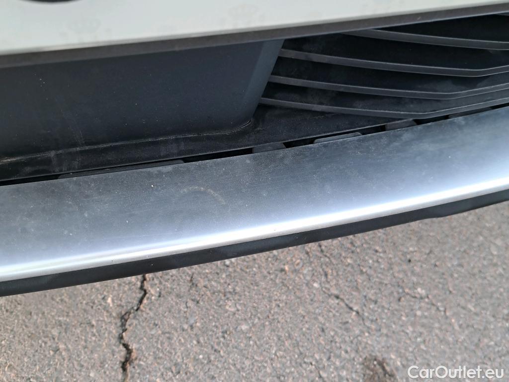  Peugeot  3008 PEUGEOT  Hybrid / 2020 / 5P / todoterreno 225 e-EAT8 Allure #20