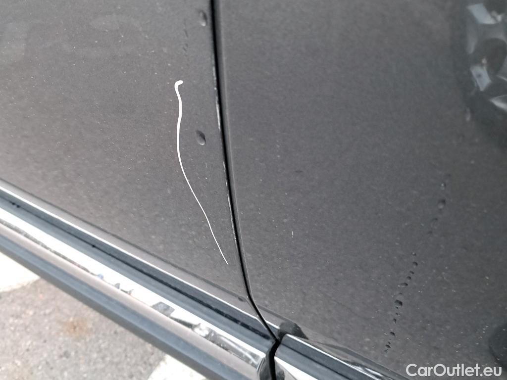  Peugeot  3008 PEUGEOT  Hybrid / 2020 / 5P / todoterreno 225 e-EAT8 Allure #6