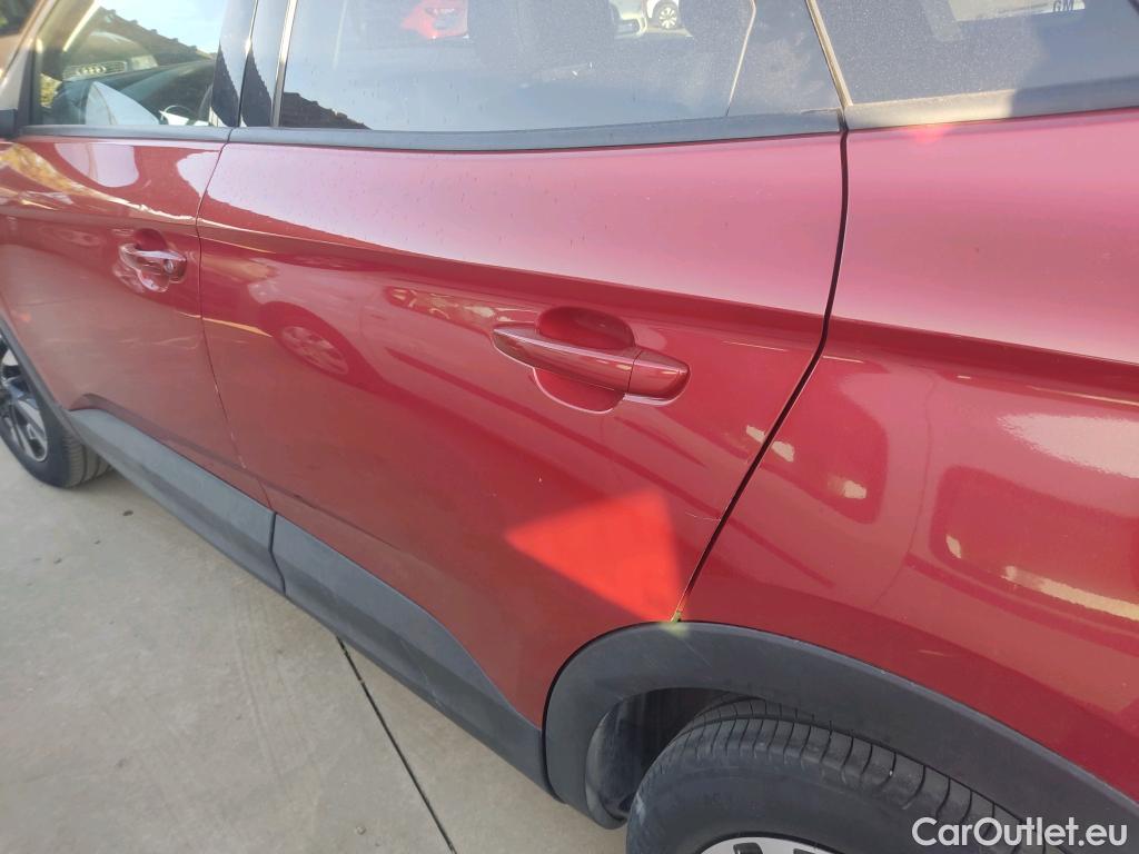  Opel   Grandland X OPEL / 2017 / 5P / todoterreno 1.2 Turbo Ultimate Auto #9