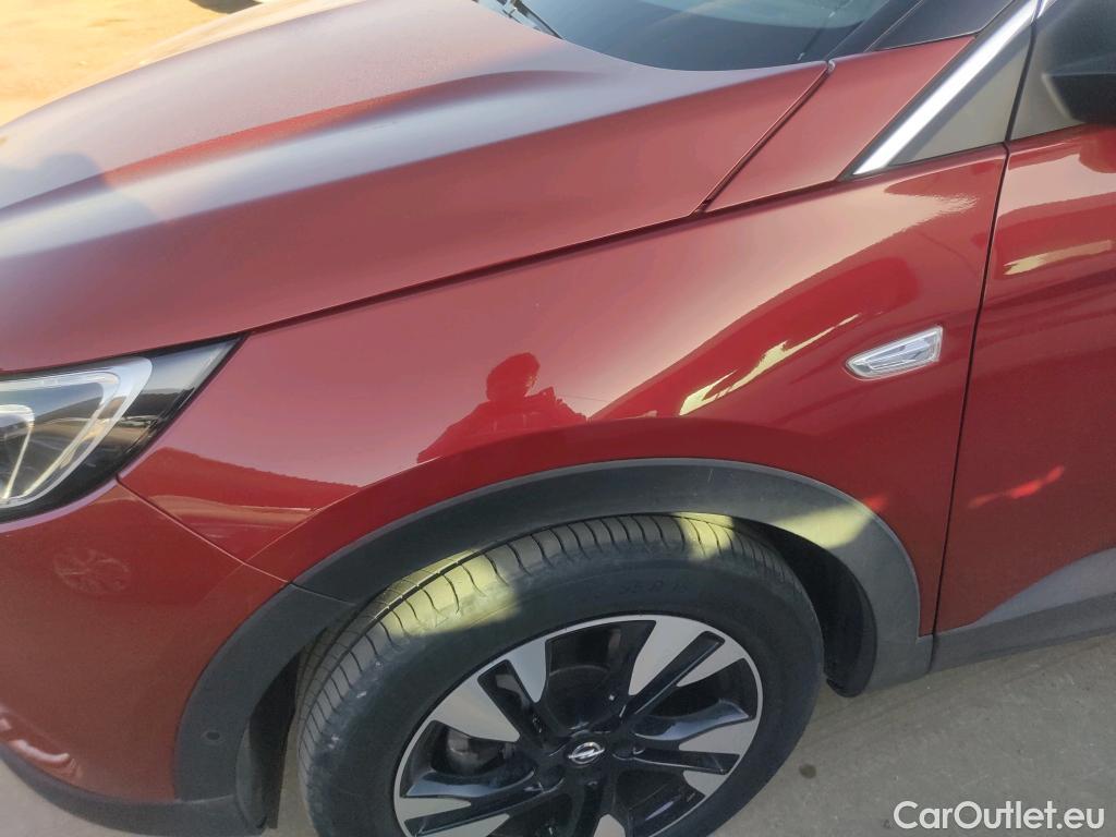  Opel   Grandland X OPEL / 2017 / 5P / todoterreno 1.2 Turbo Ultimate Auto #16