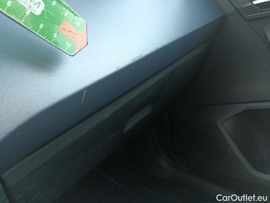  Seat  Arona SEAT  / 2017 / 5P / todoterreno 1.0 TSI 85kW (115Cv) Style Edition Eco (CX) #4