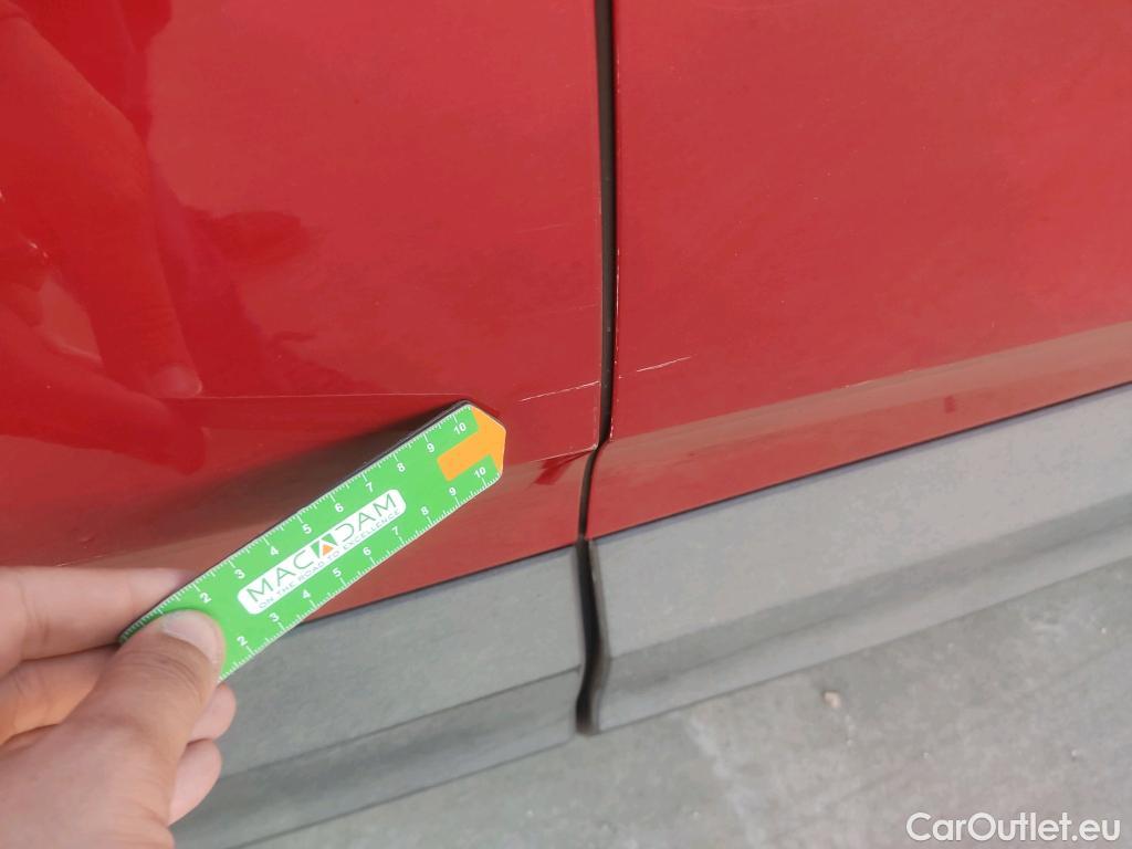  Opel   Grandland X OPEL / 2017 / 5P / todoterreno 1.2 Turbo Ultimate Auto #13