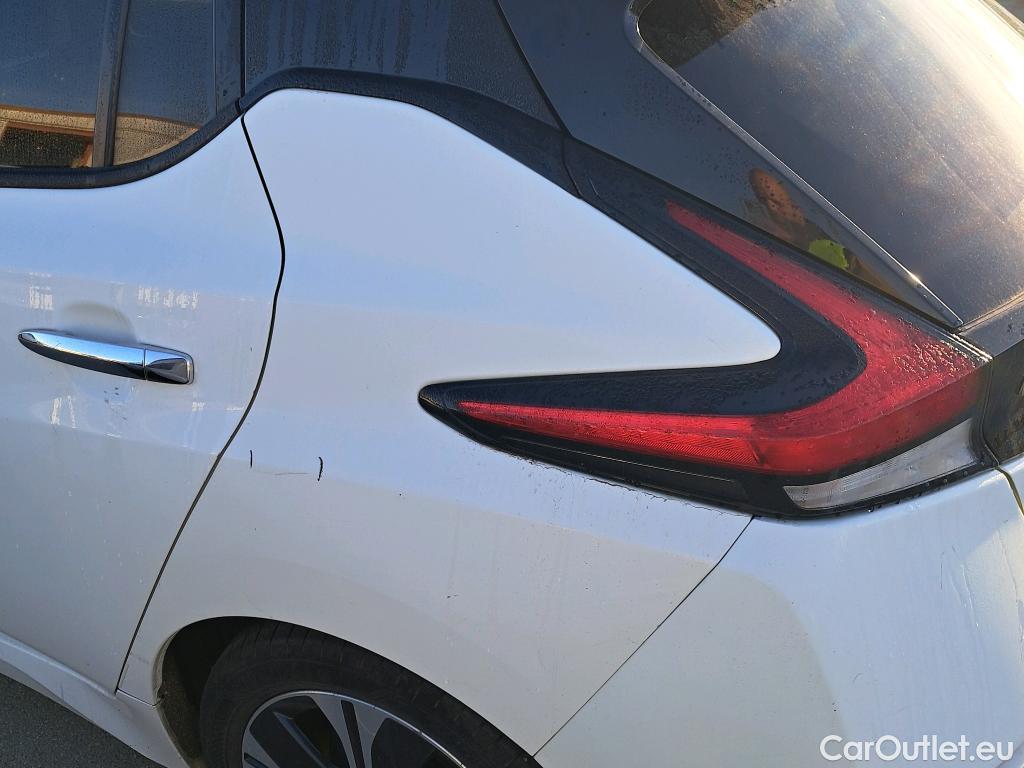  Nissan  Leaf NISSAN  / 2017 / 5P / berlina con portón 40kWh N-Connecta #15