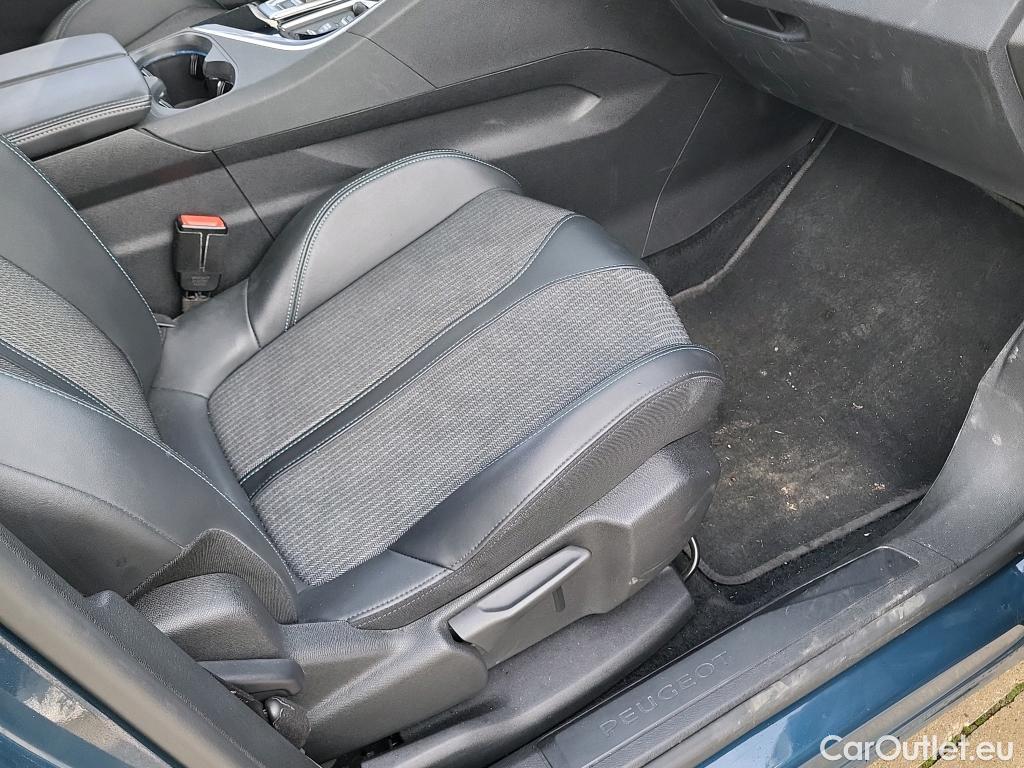  Peugeot  5008 PEUGEOT  / 2020 / 5P / todoterreno 1.5 BlueHDi 96kW S&S Allure Pack EAT8 #25