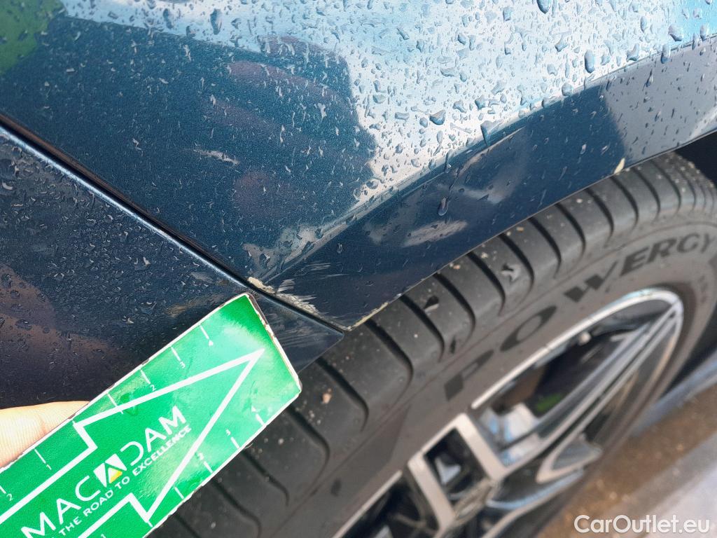  Mercedes  A-Klasse MERCEDES-BENZ Clase A / 2018 / 5P / berlina con portón A 250 e #16