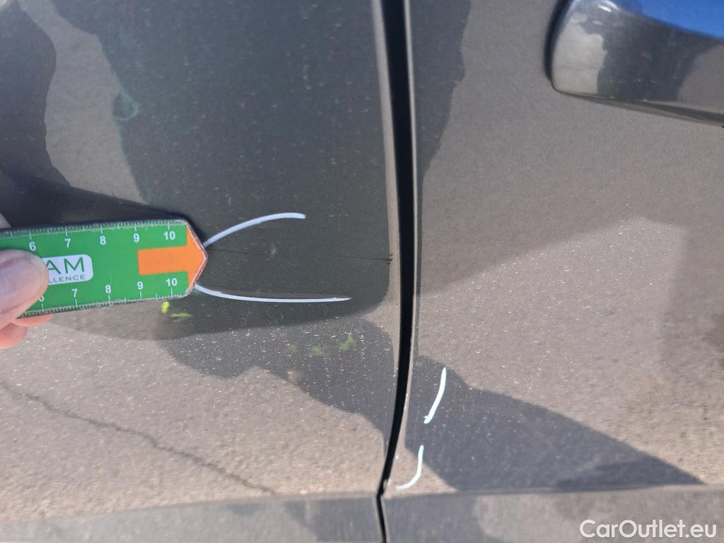  Nissan  Qashqai NISSAN  / 2021 / 5P / todoterreno DIG-T 116kW Xtronic N-Connecta (Skyline) #4