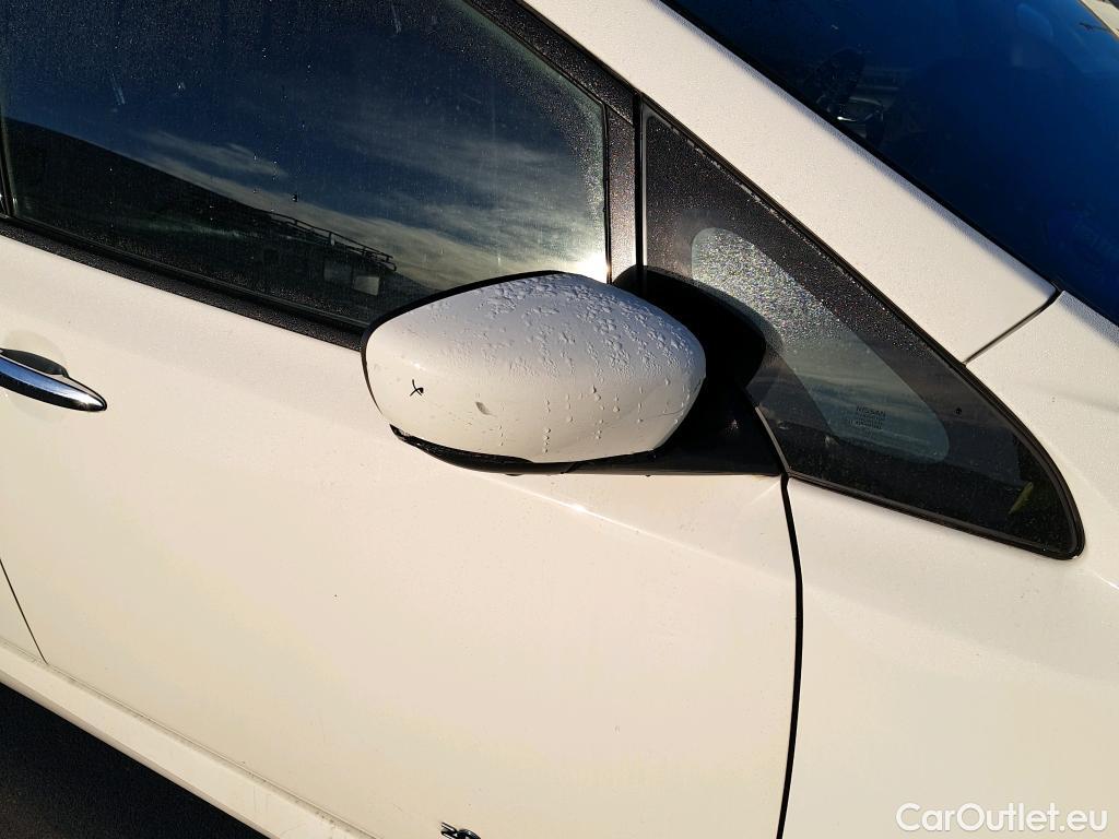  Nissan  Leaf NISSAN  / 2017 / 5P / berlina con portón 40kWh N-Connecta #19