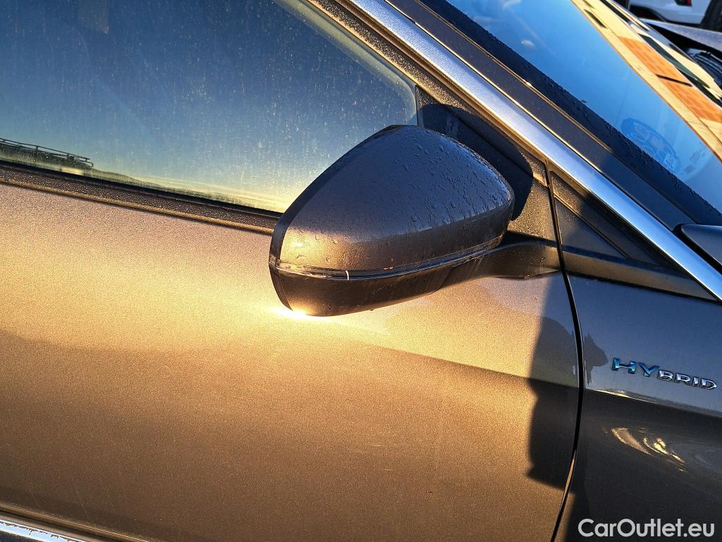  Peugeot  3008 PEUGEOT  Hybrid / 2020 / 5P / todoterreno 225 e-EAT8 Allure #3