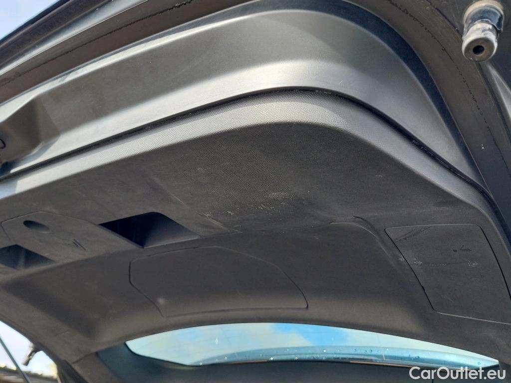  Peugeot  5008 PEUGEOT  / 2020 / 5P / todoterreno 1.5 BlueHDi 96kW S&S Allure Pack EAT8 #15