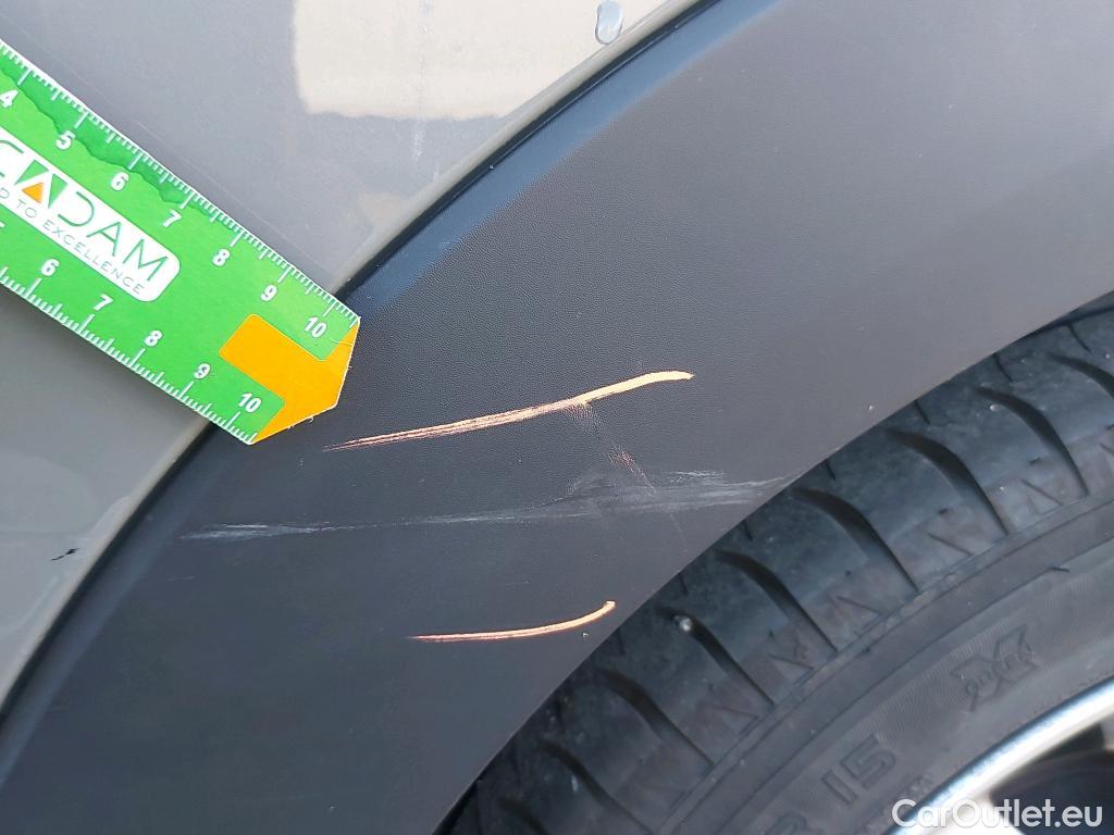  Mini  Cooper MINI MINI / 2014 / 3P / berlina con portón ONE #12