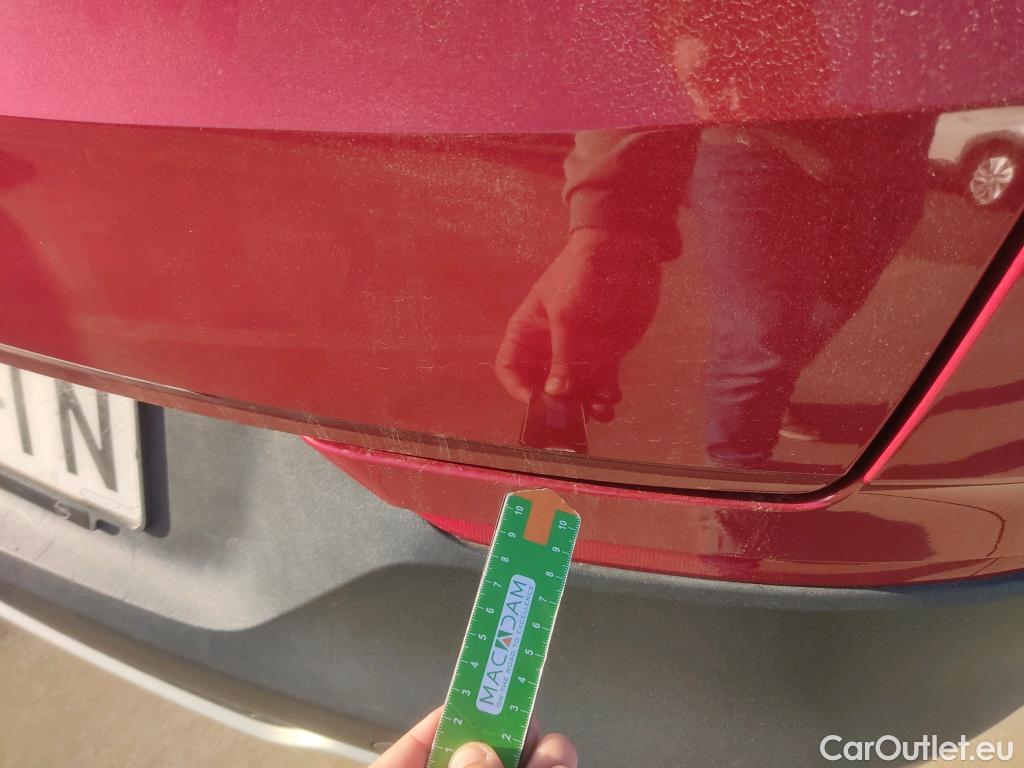  Opel   Grandland X OPEL / 2017 / 5P / todoterreno 1.2 Turbo Ultimate Auto #30