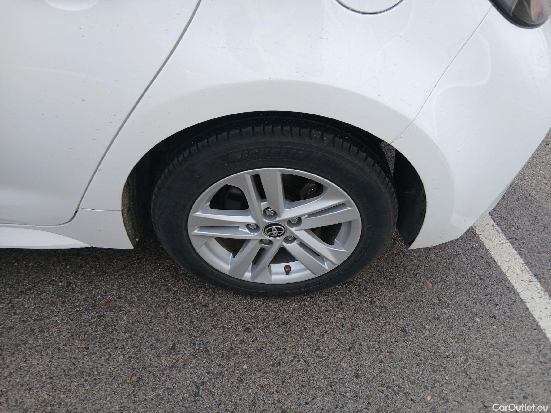  Toyota  Corolla TOYOTA  1.8 125H ACTIVE TECH E-CVT #4