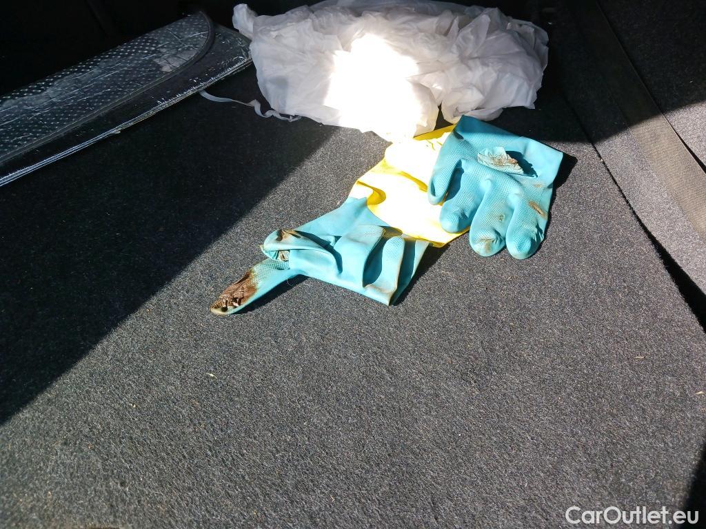  Volvo  XC 40 VOLVO XC40 / 2017 / 5P / todoterreno 1.5 T5 Twin Business Plus Auto #15