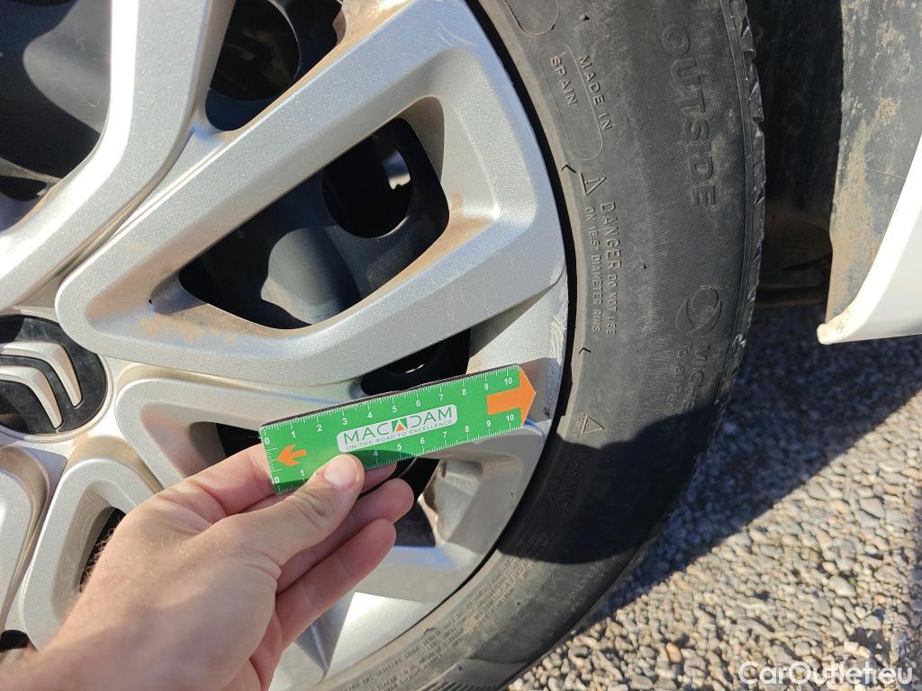  Citroen  Berlingo CITROEN  / 2018 / 4P / combi Talla M BlueHDi 100 S&S LIVE PACK (ind) #46