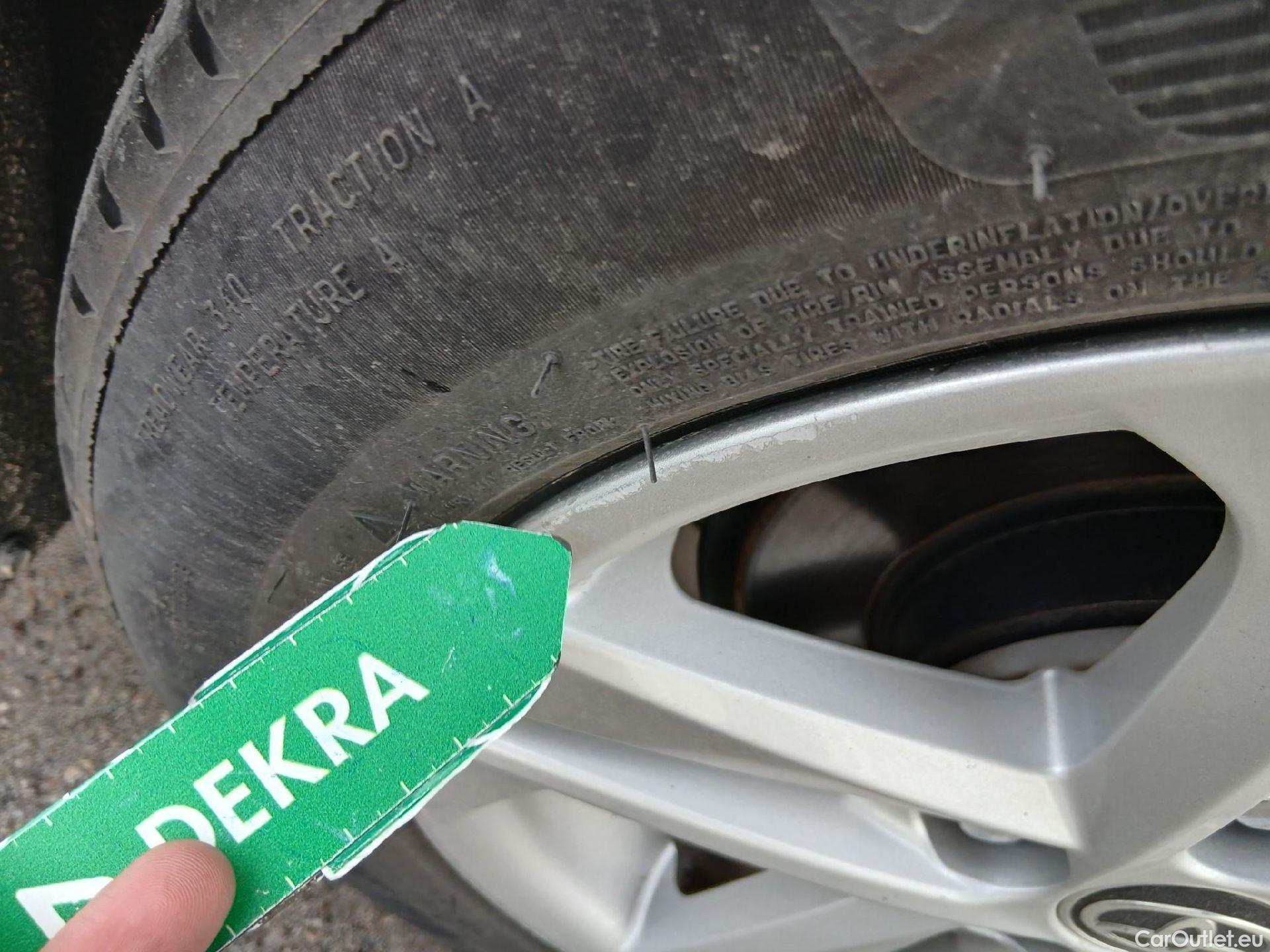  Toyota  Corolla TOYOTA  1.8 125H ACTIVE TECH E-CVT #3