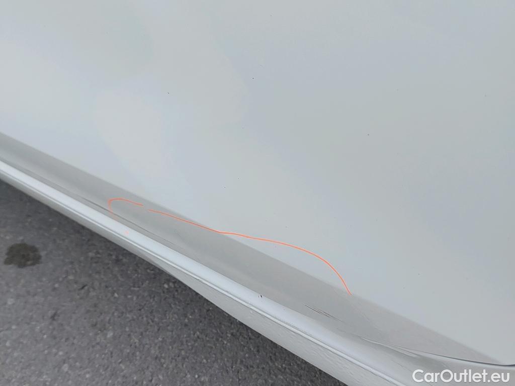  Volkswagen  Golf  VOLKSWAGEN / 2020 / 5P / berlina con portón 1.0 TSI 81kW (110CV) #1