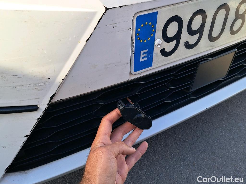  Seat  Ibiza SEAT  / 2017 / 5P / berlina con portón 1.0 TSI 81kW (110CV) Style Plus (AC) #3