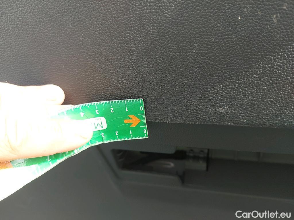  Volkswagen  Golf  VOLKSWAGEN / 2020 / 5P / berlina con portón 1.0 TSI 81kW (110CV) #26