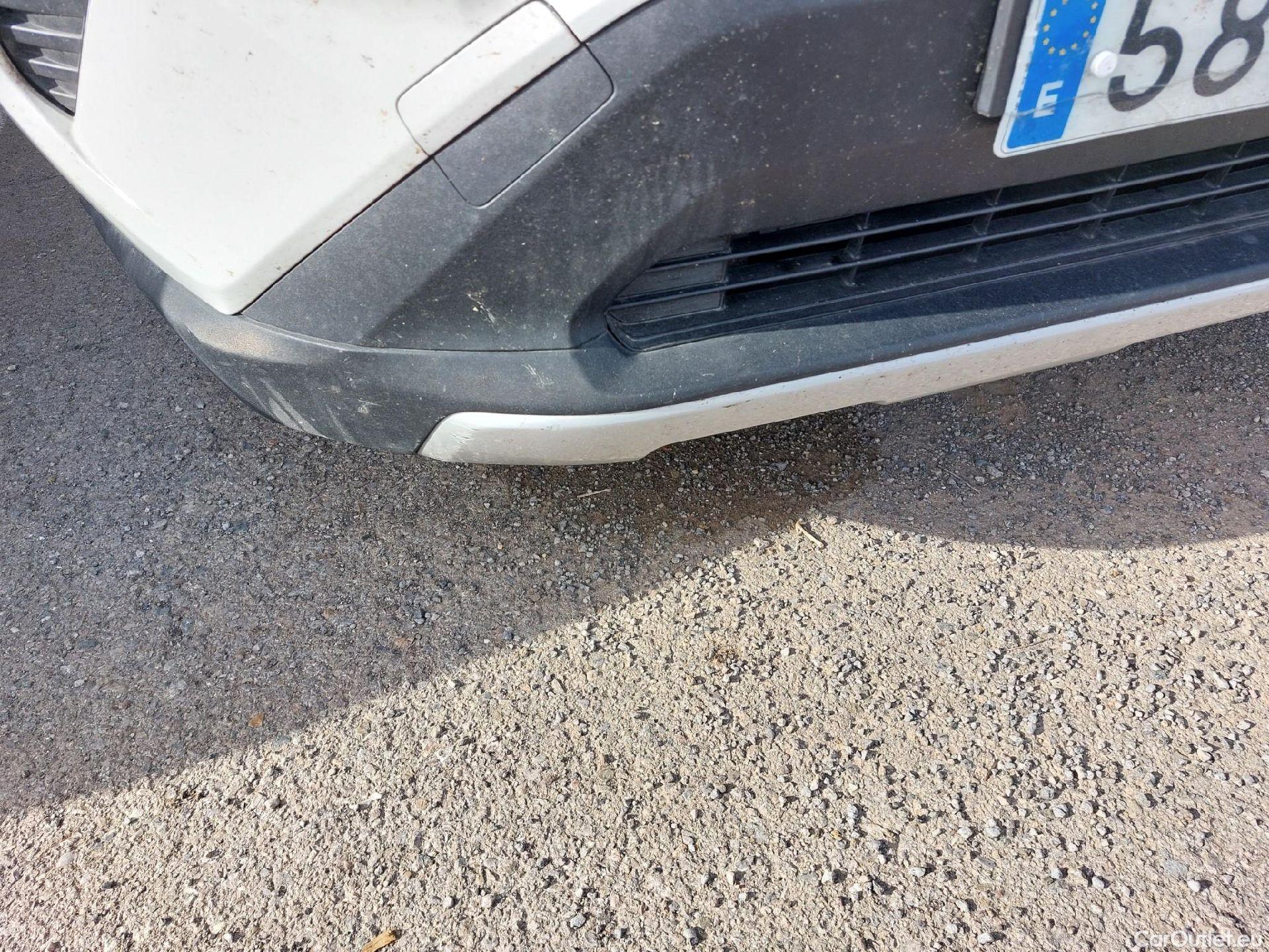  Toyota  RAV4 TOYOTA  / 2018 / 5P / todoterreno 2.5l 220H Advance 4WD #4