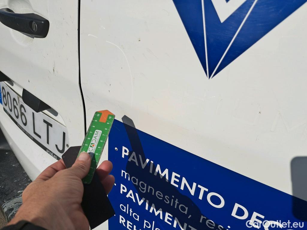  Citroen  Jumpy CITROEN  / 2016 / 4P / combi Combi Talla XL BlueHDi 120 S&S Confort #17