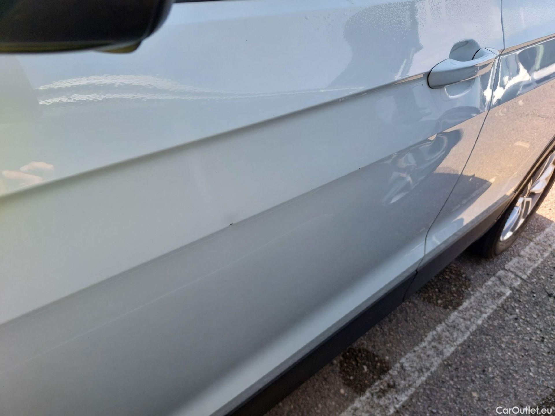  Volkswagen  T-CROSS VOLKSWAGEN  / 2018 / 5P / todoterreno Advance 1.0 TSI 85kW (115CV) DSG (AC) #6