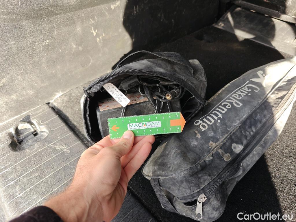  Citroen  Berlingo CITROEN  / 2018 / 4P / combi Talla M BlueHDi 100 S&S LIVE PACK (ind) #27