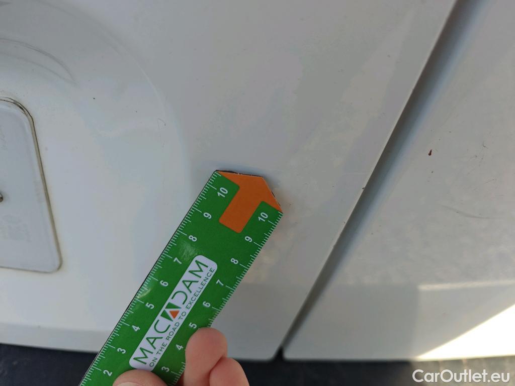  Citroen  Berlingo CITROEN  / 2018 / 4P / combi Talla M BlueHDi 100 S&S LIVE PACK (ind) #19