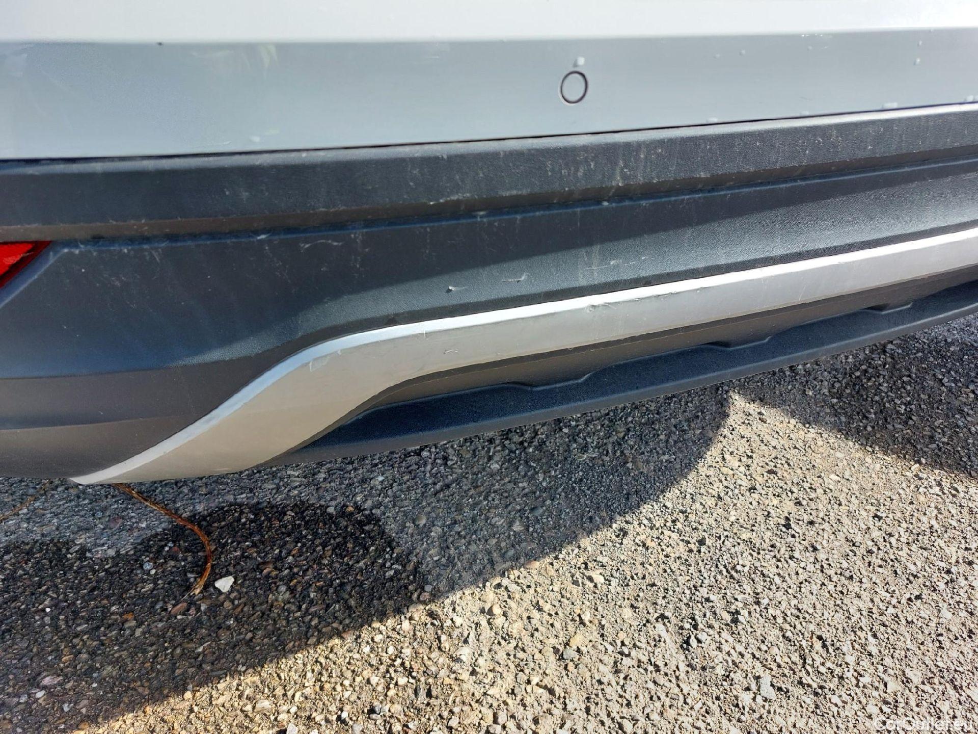  Volkswagen  T-CROSS VOLKSWAGEN  / 2018 / 5P / todoterreno Advance 1.0 TSI 85kW (115CV) DSG (AC) #14