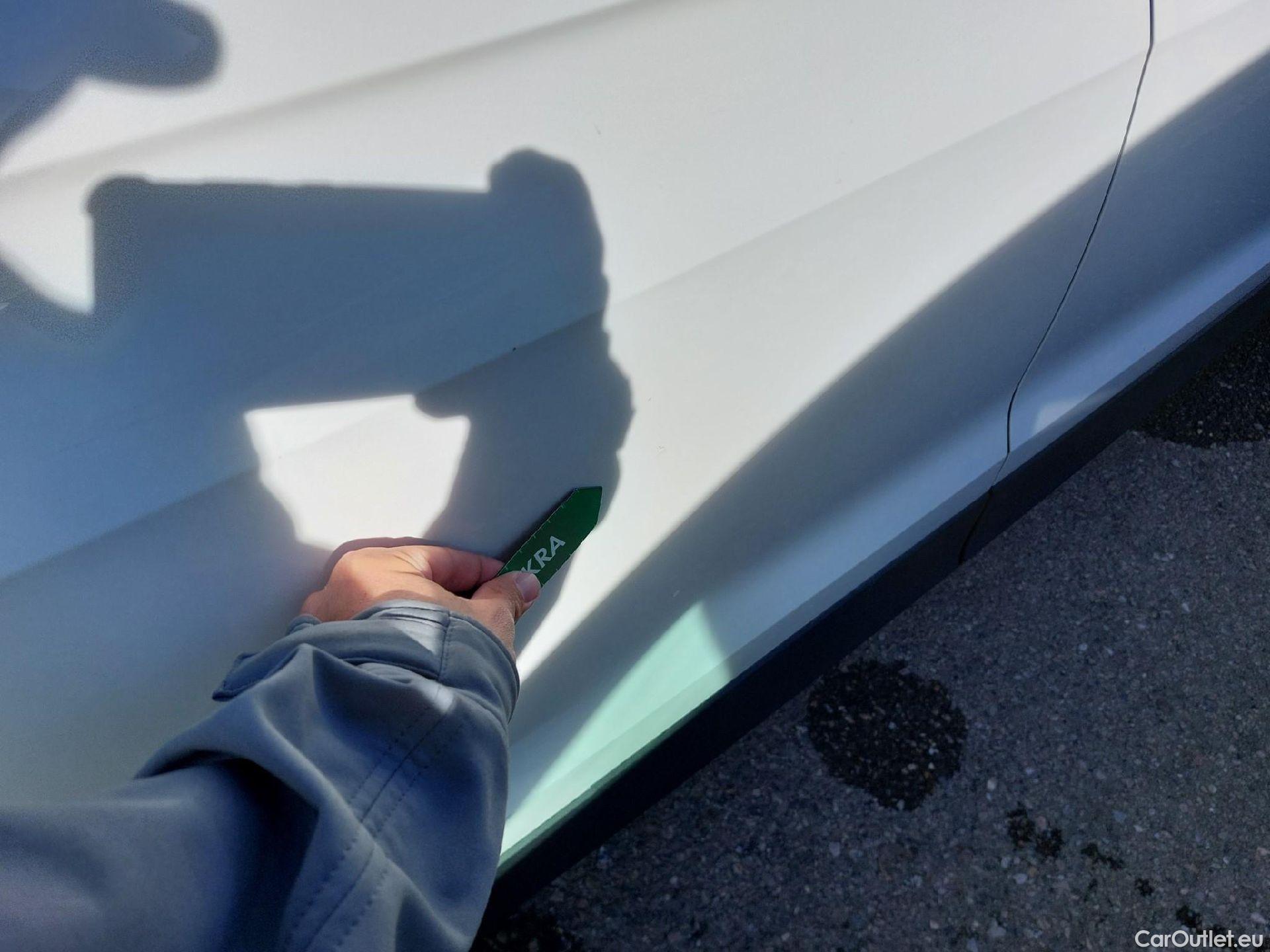  Volkswagen  T-CROSS VOLKSWAGEN  / 2018 / 5P / todoterreno Advance 1.0 TSI 85kW (115CV) DSG (AC) #16