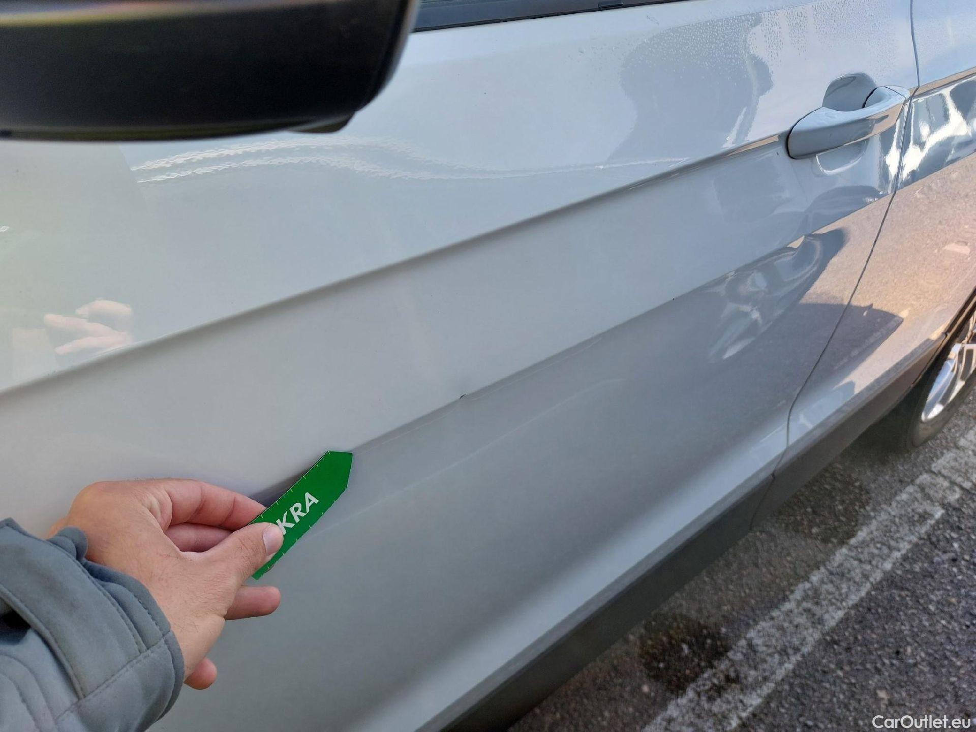  Volkswagen  T-CROSS VOLKSWAGEN  / 2018 / 5P / todoterreno Advance 1.0 TSI 85kW (115CV) DSG (AC) #5