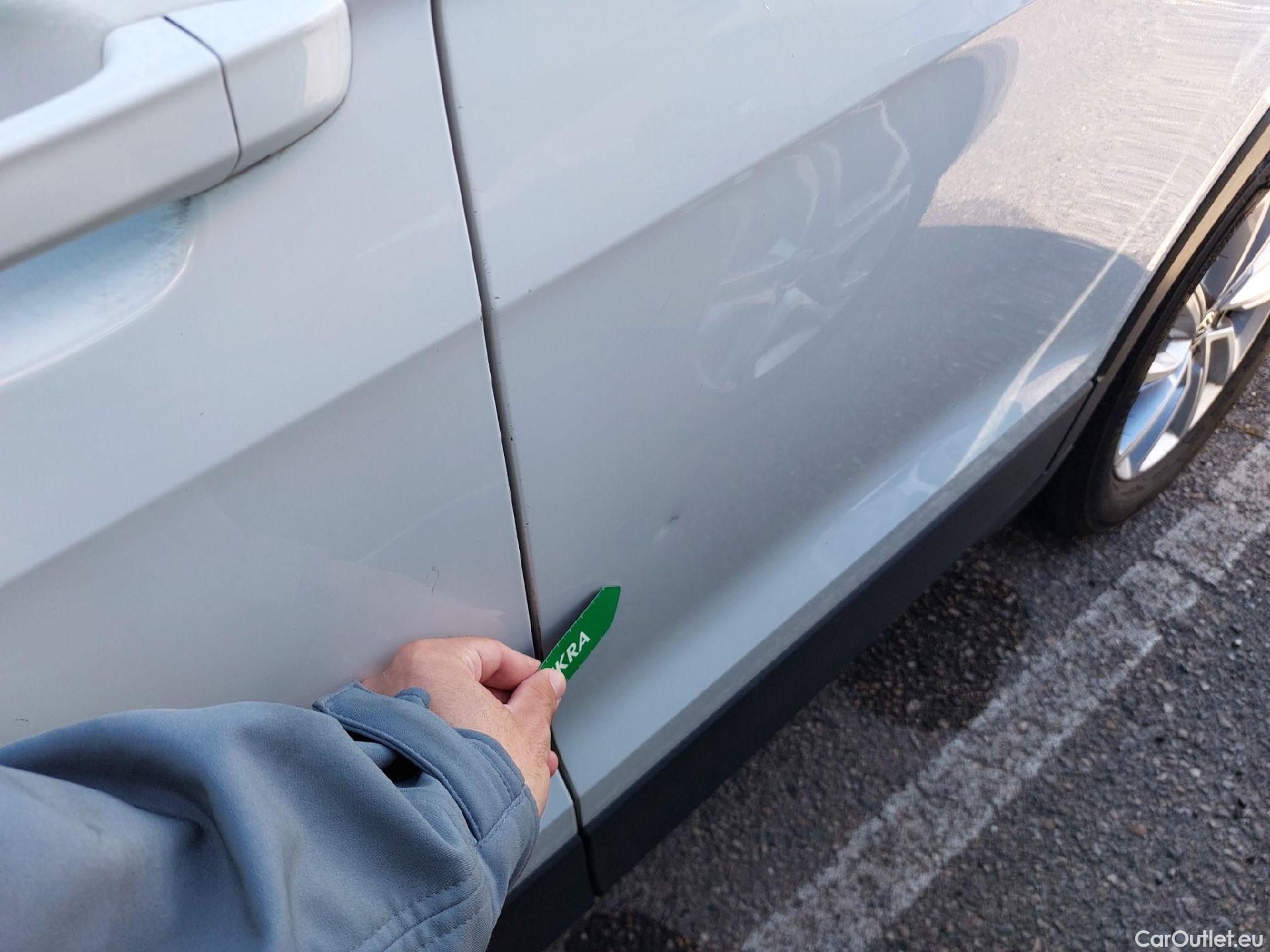  Volkswagen  T-CROSS VOLKSWAGEN  / 2018 / 5P / todoterreno Advance 1.0 TSI 85kW (115CV) DSG (AC) #7