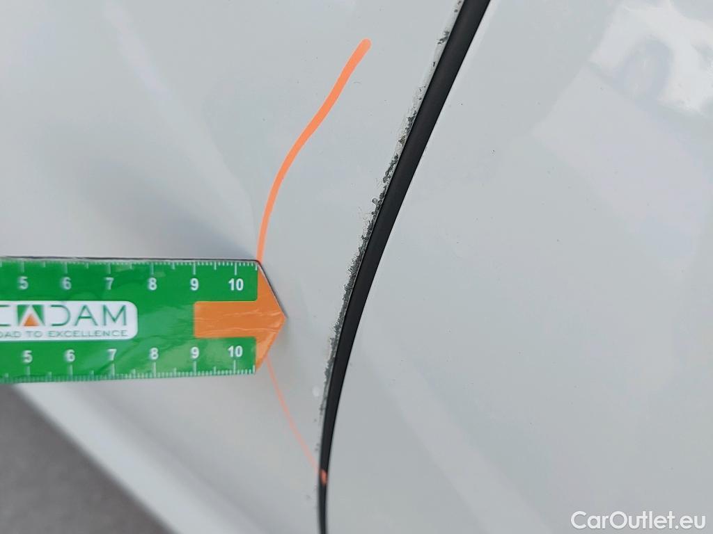  Volkswagen  Golf  VOLKSWAGEN / 2020 / 5P / berlina con portón 1.0 TSI 81kW (110CV) #8