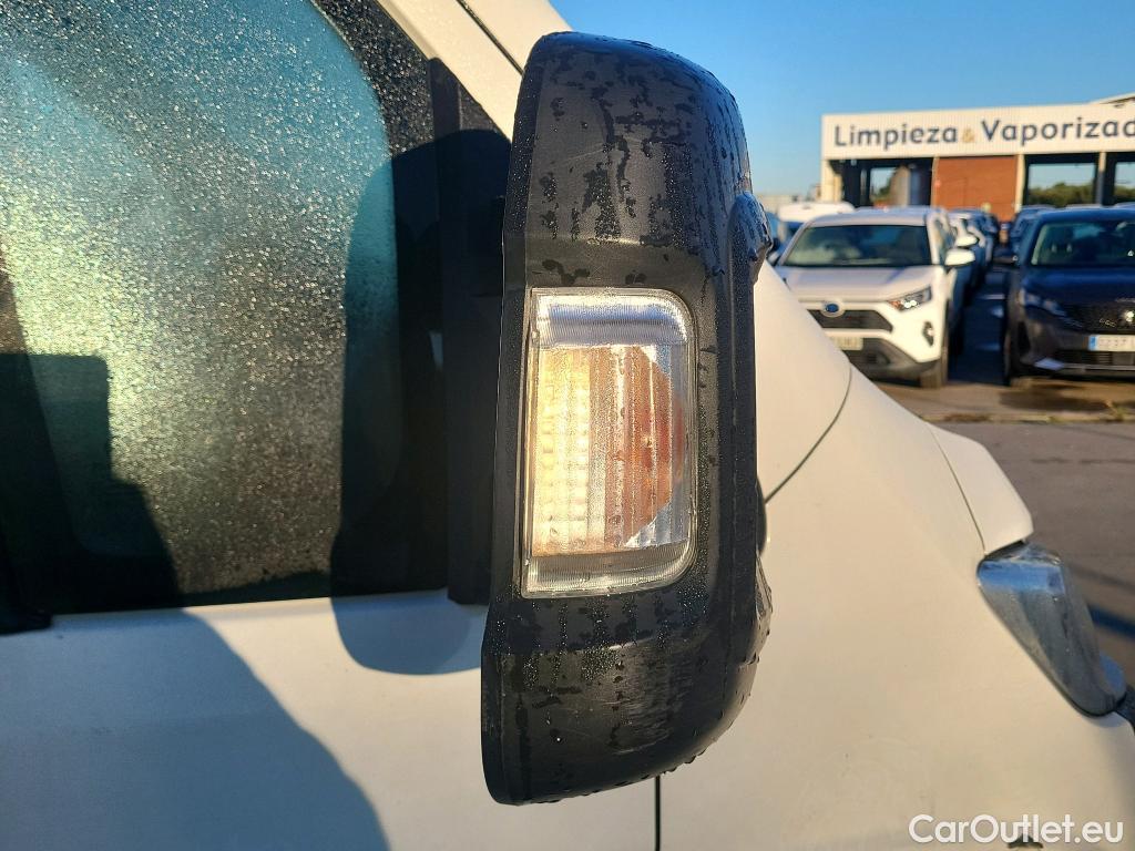  Citroen  Jumper CITROEN  / 2014 / 2P / chasis cabina BlueHDi 96KW (130CV) C.Cab. 35 Heavy L2S #31