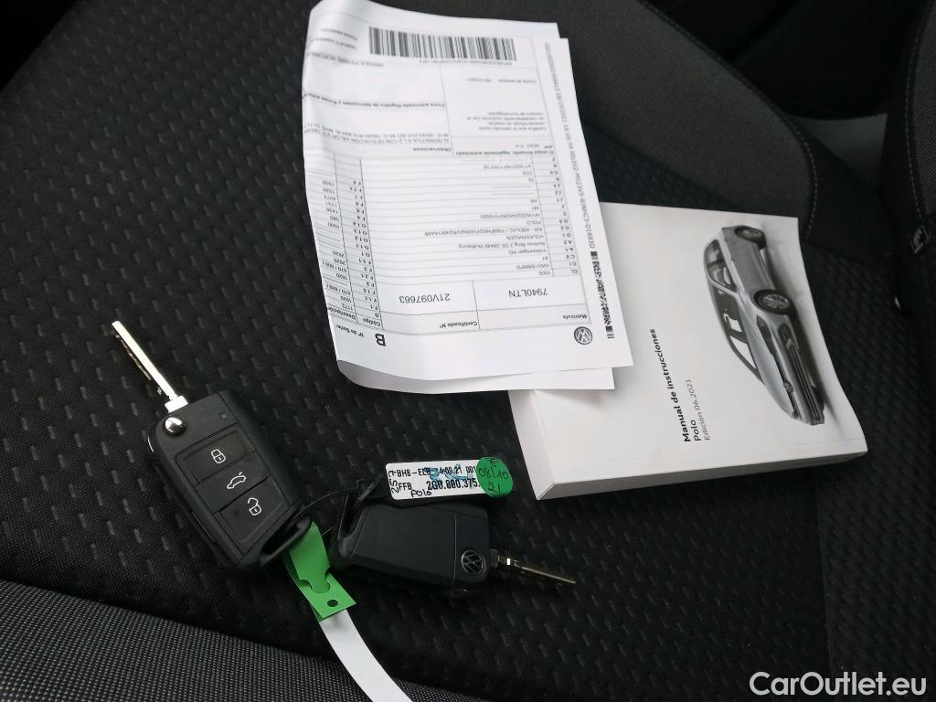  Volkswagen  Polo VOLKSWAGEN  / 2021 / 5P / berlina con portón Life 1.0 TSI 70kW (95CV) #6