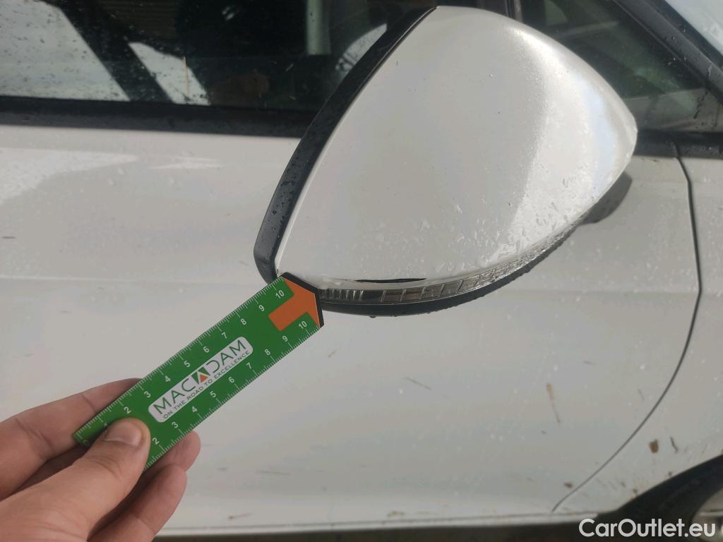  Volkswagen  Golf  VOLKSWAGEN / 2020 / 5P / familiar 2.0 TDI 85kW (115CV) Variant #18