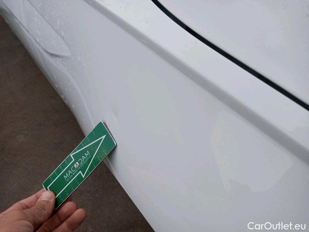  Volkswagen  Polo VOLKSWAGEN  / 2021 / 5P / berlina con portón Life 1.0 TSI 70kW (95CV) #3