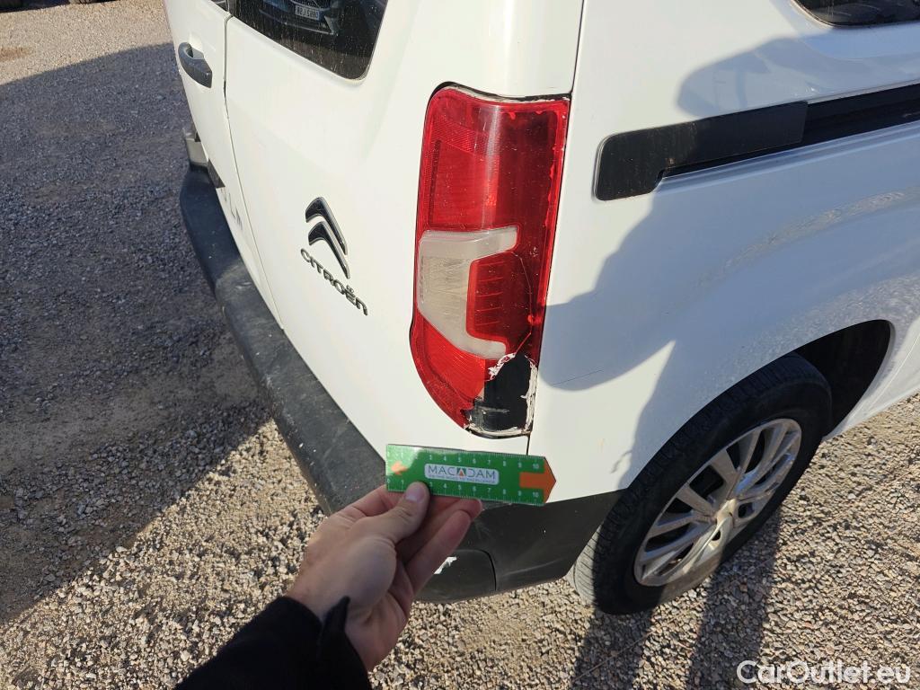  Citroen  Berlingo CITROEN  / 2018 / 4P / combi Talla M BlueHDi 100 S&S LIVE PACK (ind) #11