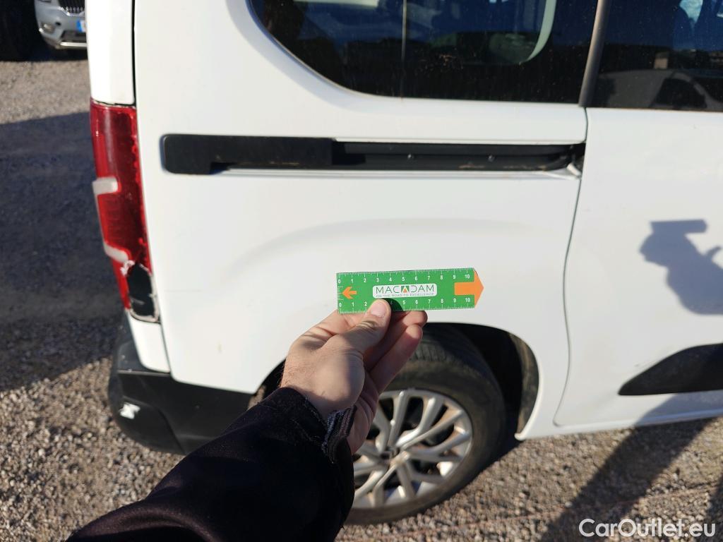  Citroen  Berlingo CITROEN  / 2018 / 4P / combi Talla M BlueHDi 100 S&S LIVE PACK (ind) #5