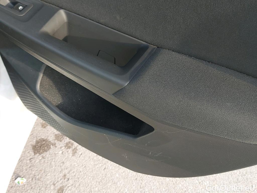  Volkswagen  Golf  VOLKSWAGEN / 2020 / 5P / berlina con portón 1.0 TSI 81kW (110CV) #27