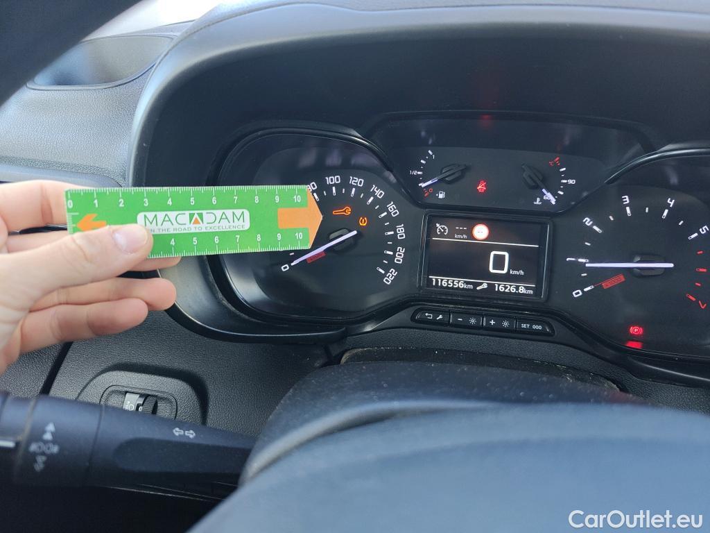  Citroen  Berlingo CITROEN  / 2018 / 4P / combi Talla M BlueHDi 100 S&S LIVE PACK (ind) #55