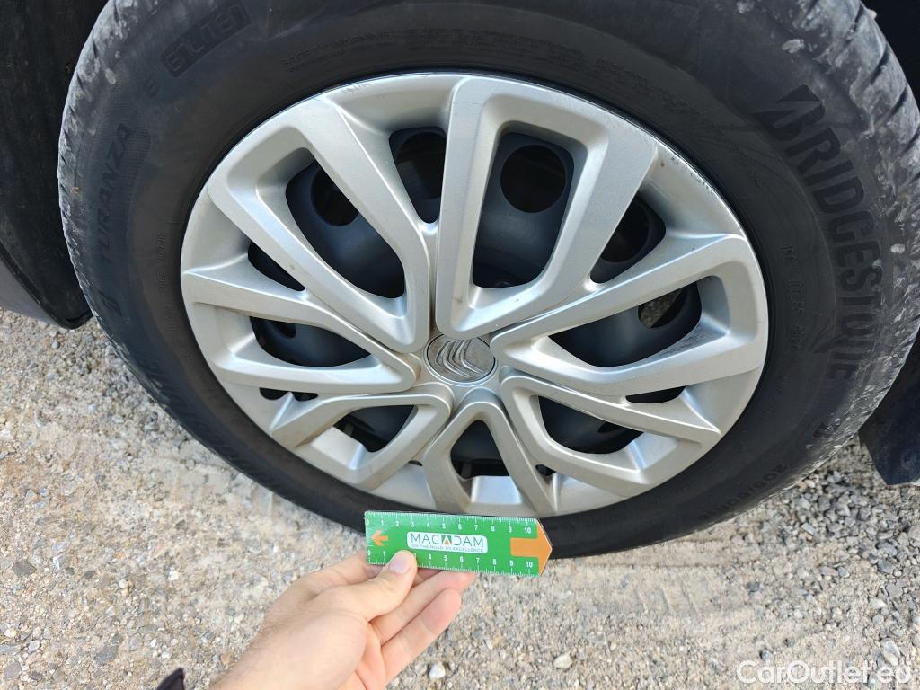  Citroen  Berlingo CITROEN  / 2018 / 4P / combi Talla M BlueHDi 100 S&S LIVE PACK (ind) #50