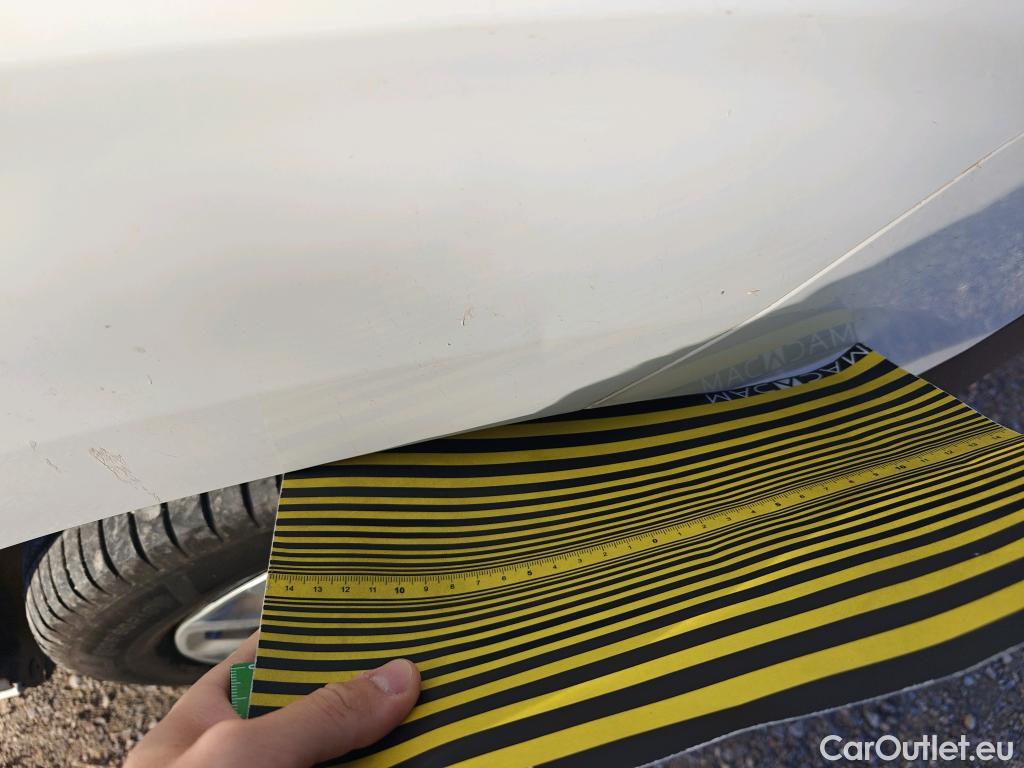  Citroen  Berlingo CITROEN  / 2018 / 4P / combi Talla M BlueHDi 100 S&S LIVE PACK (ind) #59