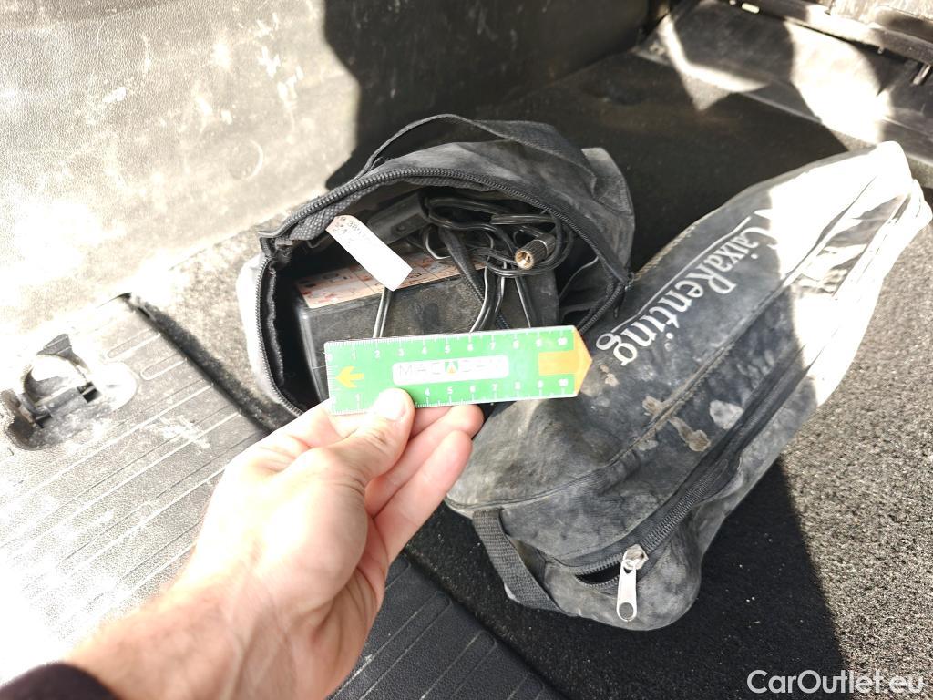  Citroen  Berlingo CITROEN  / 2018 / 4P / combi Talla M BlueHDi 100 S&S LIVE PACK (ind) #26