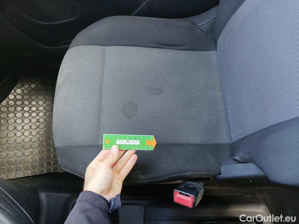  Citroen  Berlingo CITROEN  / 2018 / 4P / combi Talla M BlueHDi 100 S&S LIVE PACK (ind) #30