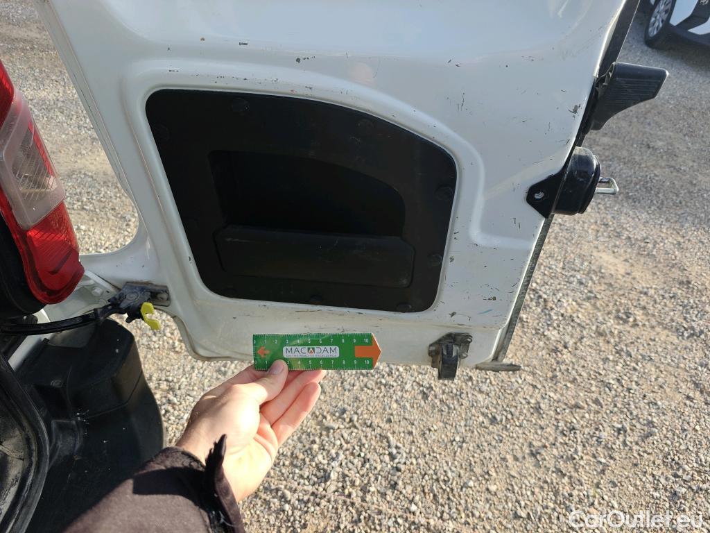  Citroen  Berlingo CITROEN  / 2018 / 4P / combi Talla M BlueHDi 100 S&S LIVE PACK (ind) #28